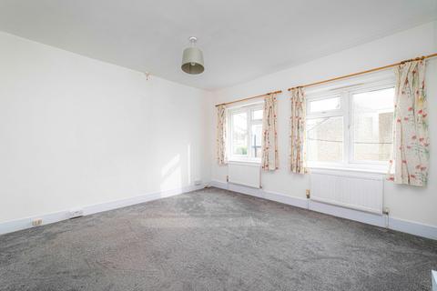 47 Burrow Road, Folkestone, CT19 6DH