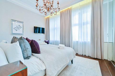 3 bedroom flat for sale, Hyde Park Place, Hyde Park Estate, London, W2