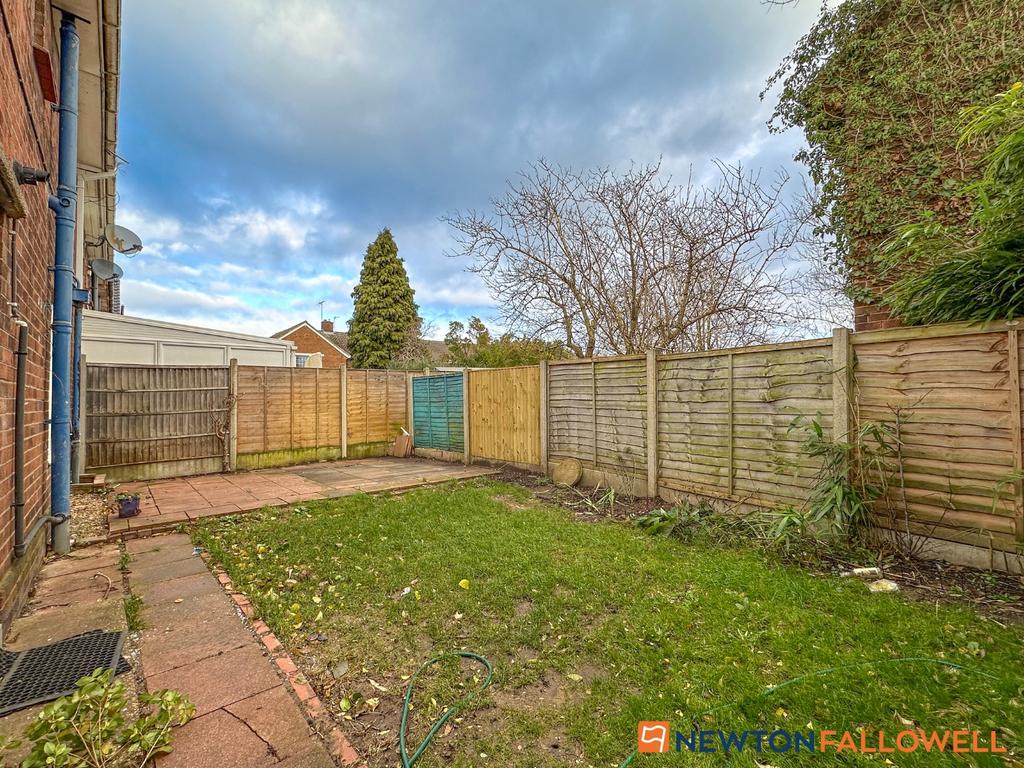 Lansbury Road, Balderton NG24 3 bed end of terrace house for sale £