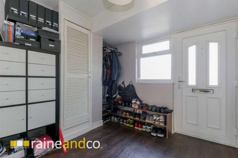 60 Bradshaws, Hatfield, AL10 9QP