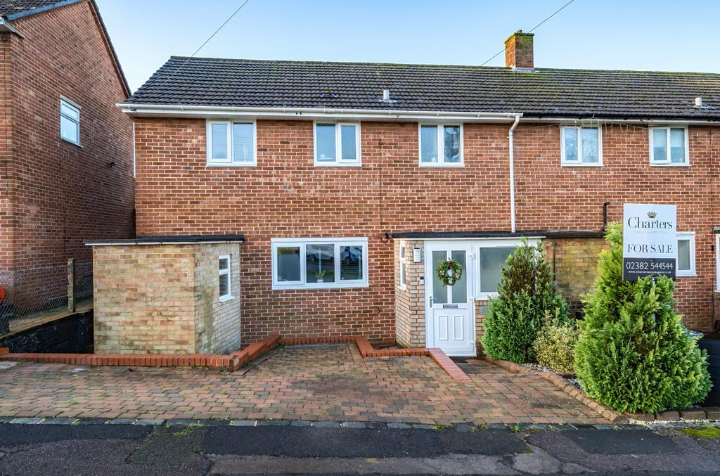 Atherfield Road, Millbrook, Southampton, Hampshire, SO16 3 bed semi