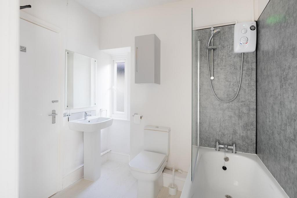 Apartment in Bristol, Clifton Village, Hotwells - View 4