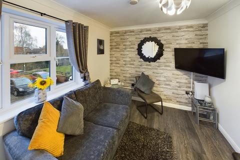 1 bedroom flat to rent, Inkerpole Place, Chelmer Village, Chelmsford, CM2
