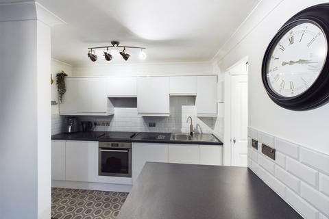 1 bedroom flat to rent, Inkerpole Place, Chelmer Village, Chelmsford, CM2