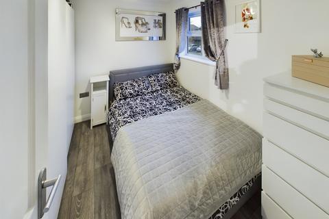 1 bedroom flat to rent, Inkerpole Place, Chelmer Village, Chelmsford, CM2