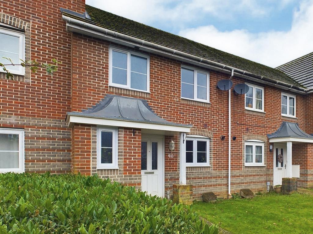Old Kempshott Lane, Basingstoke, RG22 3 bed terraced house for sale £