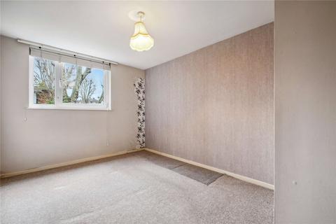 1 bedroom apartment for sale, Kingham Close, SW18