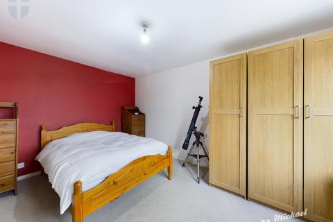 1 bedroom flat to rent, 23 Station Road, Aylesbury