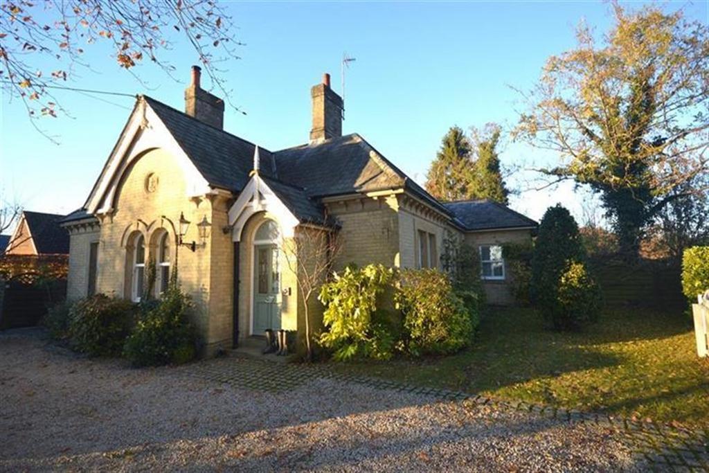 Halstead Road, Gosfield, Gosfield, CO9 3 bed detached house for sale