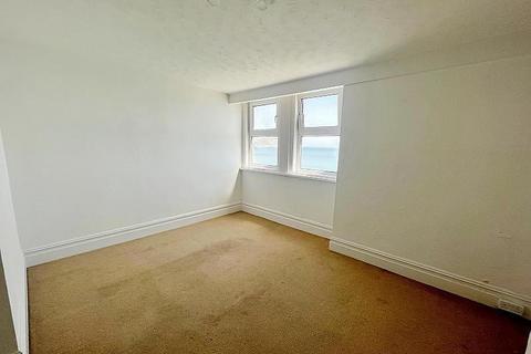 2 bedroom maisonette to rent, Swanage