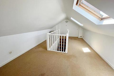 2 bedroom maisonette to rent, Swanage