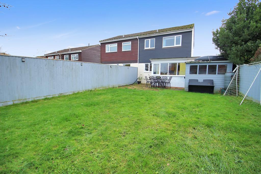 Martin Crest, Warminster 3 bed semidetached house for sale £285,000