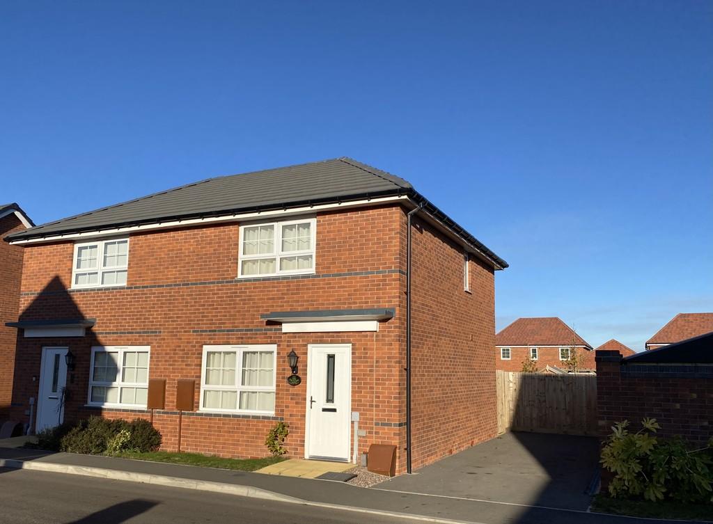 Goring Drive, Fradley, Lichfield 2 bed semidetached house for sale £