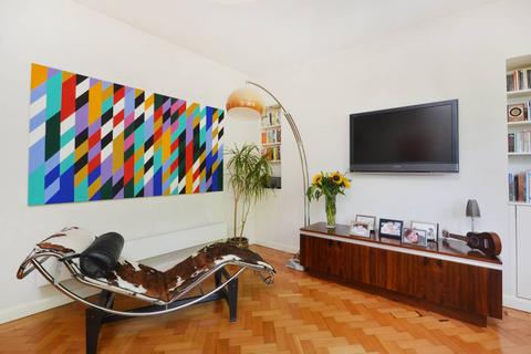 108 Alexandra Gardens, Chiswick, London, W4 2RZ