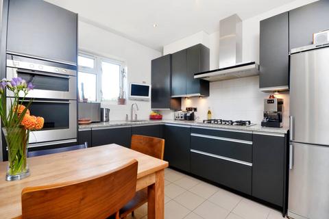 108 Alexandra Gardens, Chiswick, London, W4 2RZ