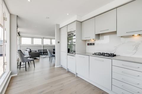 3 bedroom flat for sale, Marina One, 10 New Wharf Road, London