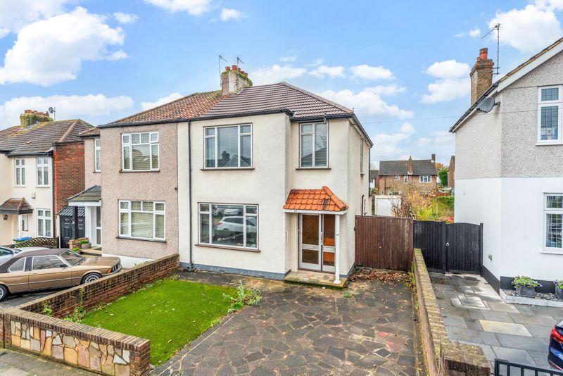 Boundary Road, Sidcup 3 bed semidetached house for sale £450,000