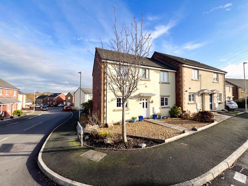 12 Rhodfa Cnocell Y Coed, Broadlands, Bridgend, CF31 5FS 3 bed house