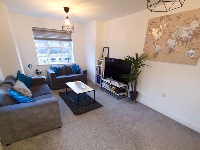 Edgewater Place, Latchford, WA4 1BF 2 bed apartment £169,950
