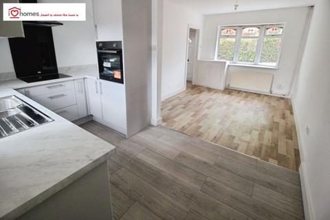 3 bedroom semi-detached house for sale, Larchwood Road, Walsall