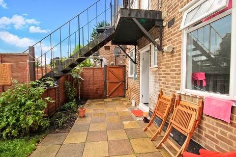 17 Shelley Close, Greenford, UB6 8RT