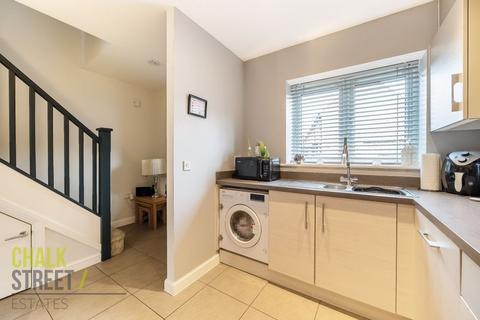 34 Egbert Close, Hornchurch, RM12 5DE