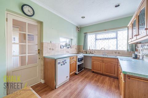 160 Corbets Tey Road, Upminster, RM14 2EJ