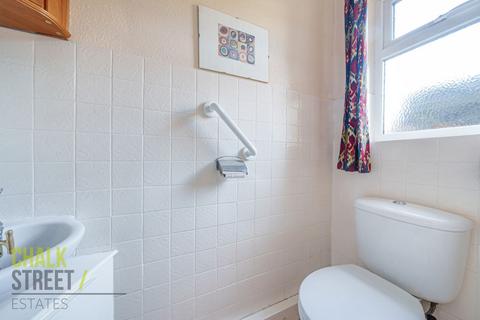 160 Corbets Tey Road, Upminster, RM14 2EJ