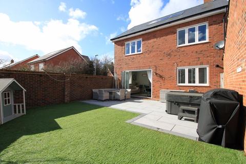 4 bedroom detached house for sale, Turnberry Close, Southampton SO32