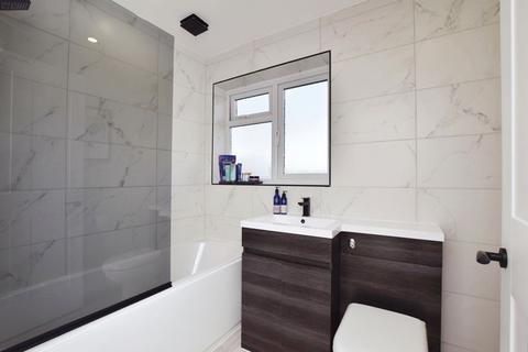 25 Capulet Road, Stratford Sub Castle, Salisbury, SP1 3JY