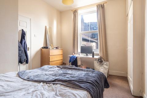 4 bedroom terraced house to rent, Clayton Park Square, Newcastle Upon Tyne NE2