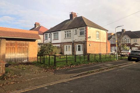 2 Chalfont Road, Hayes, UB3 3BU