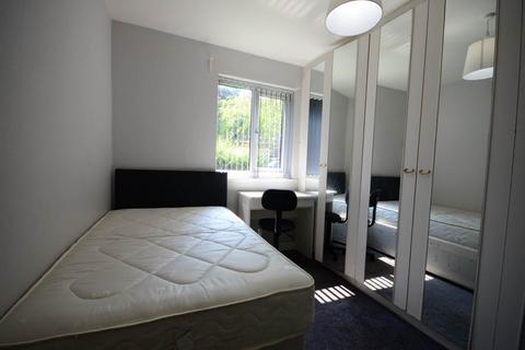 2 bedroom house share to rent - Minster Court, City Centre, Liverpool