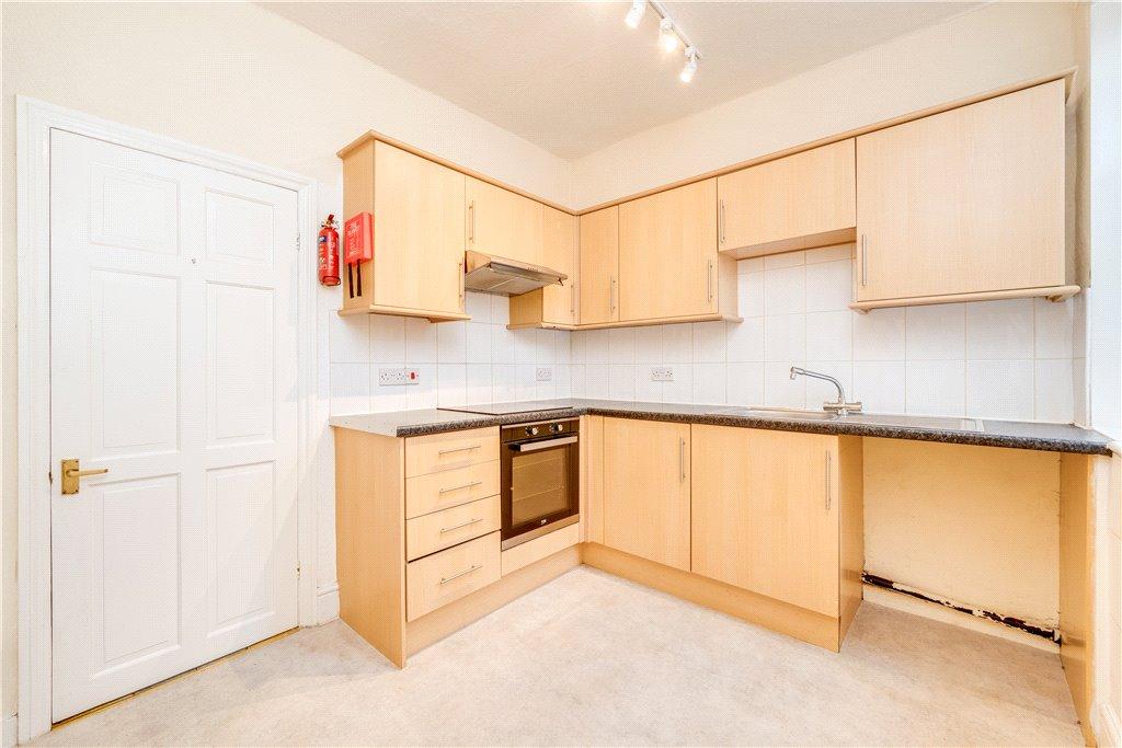 Mayfield Terrace, Harrogate, HG1 2 bed terraced house for sale £185,000