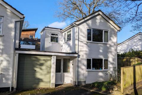 2 bedroom semi-detached house to rent, Rectory Court, Tenby