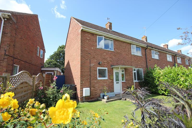 43 Duke Of Edinburgh Way, Malvern... 2 bed end of terrace house for