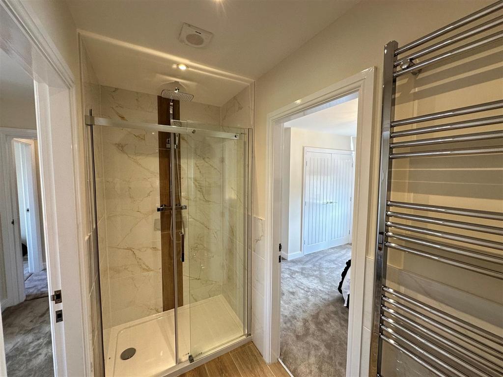 Jack &amp; Jill En-suite