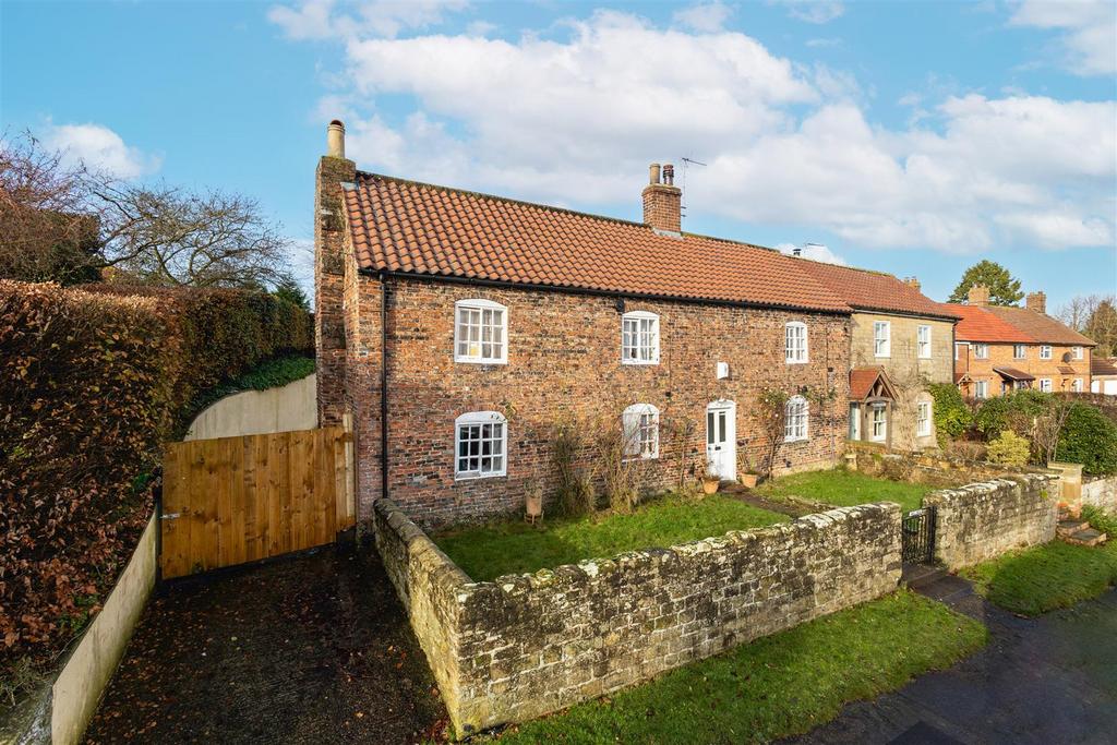 Asenby, Thirsk 3 bed semidetached house for sale £370,000