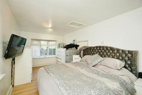 15 Redburn Road, Manchester, M23 1AH