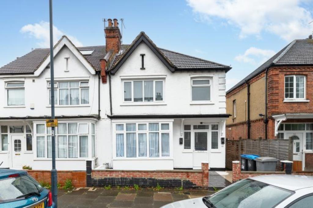 Gladstone Park Gardens, London, NW2 3 bed semidetached house £875,000