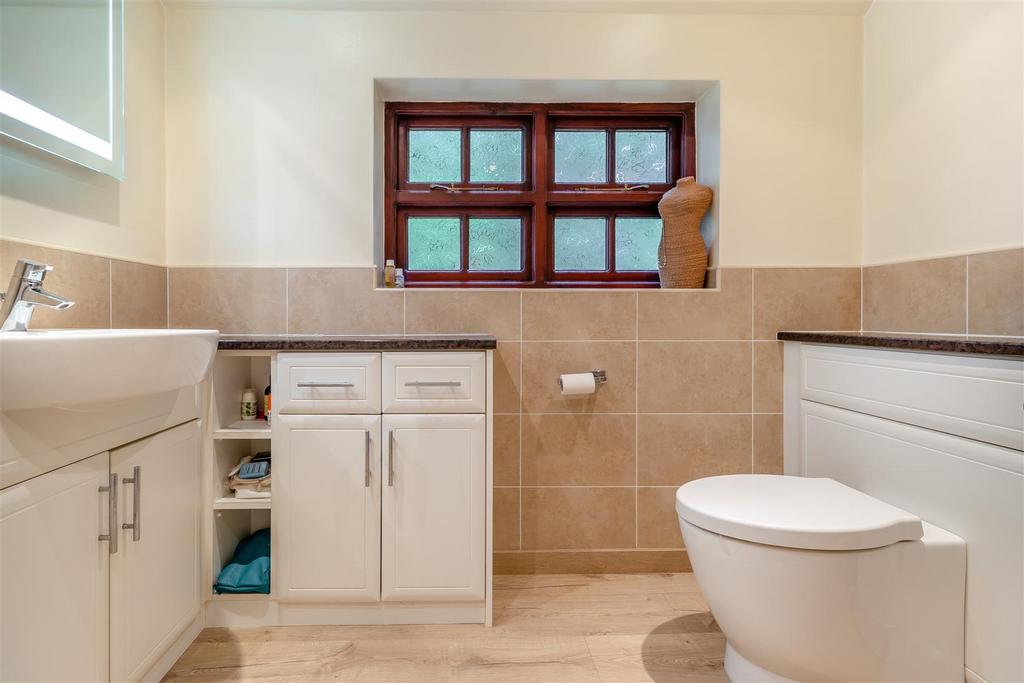 8571924-interior06.jpg