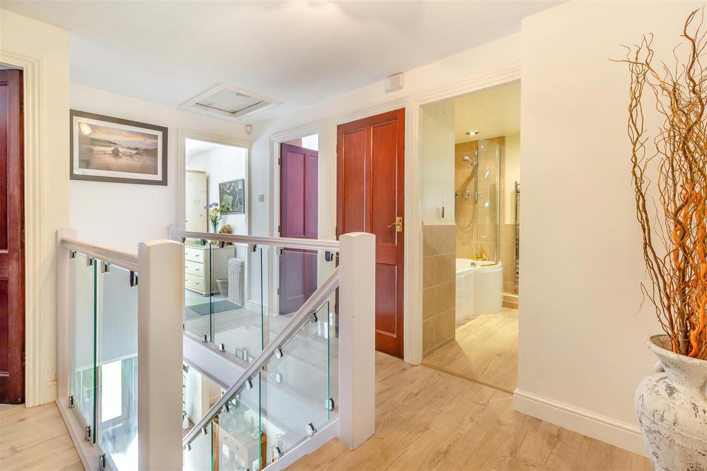 8571924-interior04.jpg