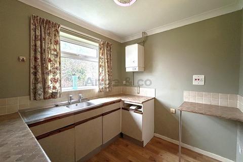 17 Elmdale Drive, Carlton Colville, Lowestoft, NR33 8NB