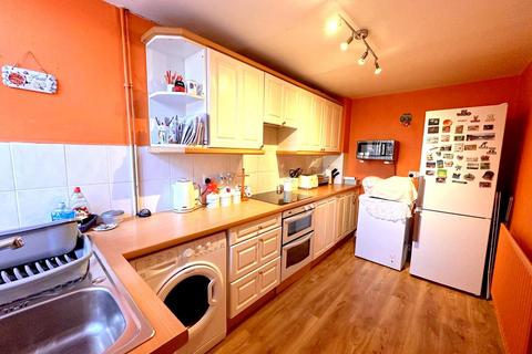 3 bedroom house for sale, 11 Swallow Croft, Leek