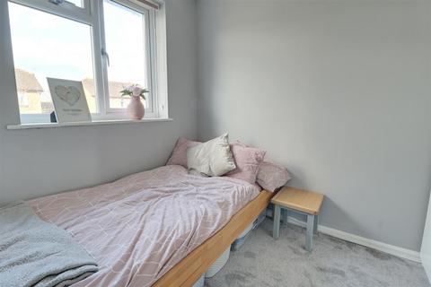 20 Cotton Close, Abbeymead, Gloucester, GL4 5BA