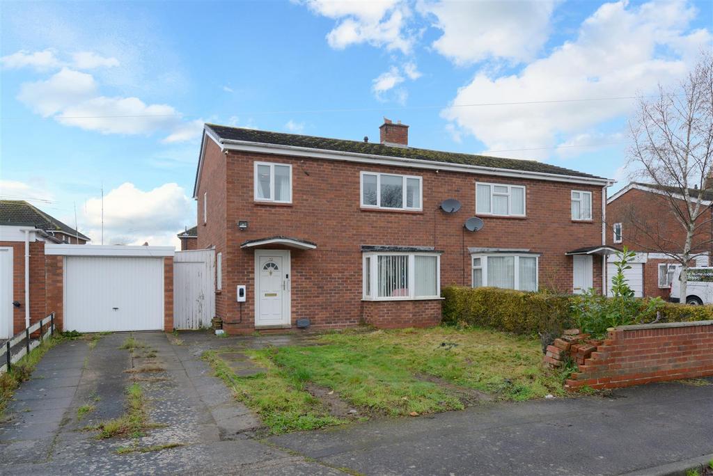 Stersacre, Harlescott, Shrewsbury 3 bed semidetached house £230,000