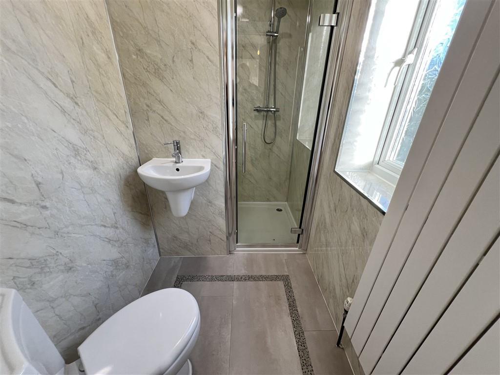 En suite shower room