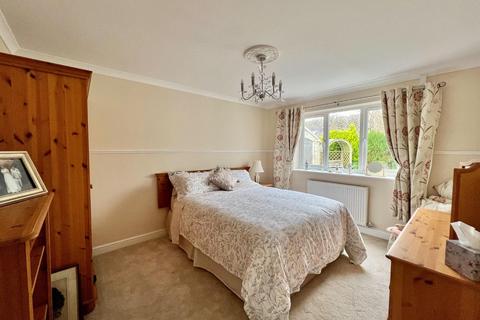 18 Iron Way, Tondu, Bridgend, CF32 9BF