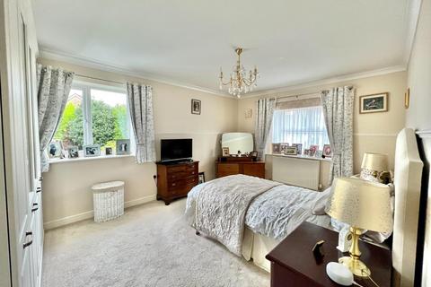 18 Iron Way, Tondu, Bridgend, CF32 9BF