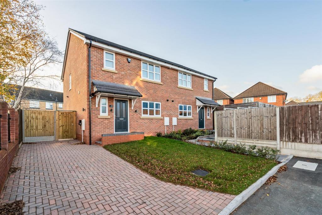 Warwick Road, Solihull 3 bed semidetached house for sale £340,000